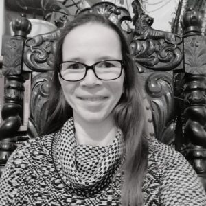 Schwarweißportrait von Dörte Lerp, Autorin & Historikerin